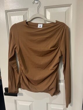 CAbi Brown Long Sleeve Ruched Side Top